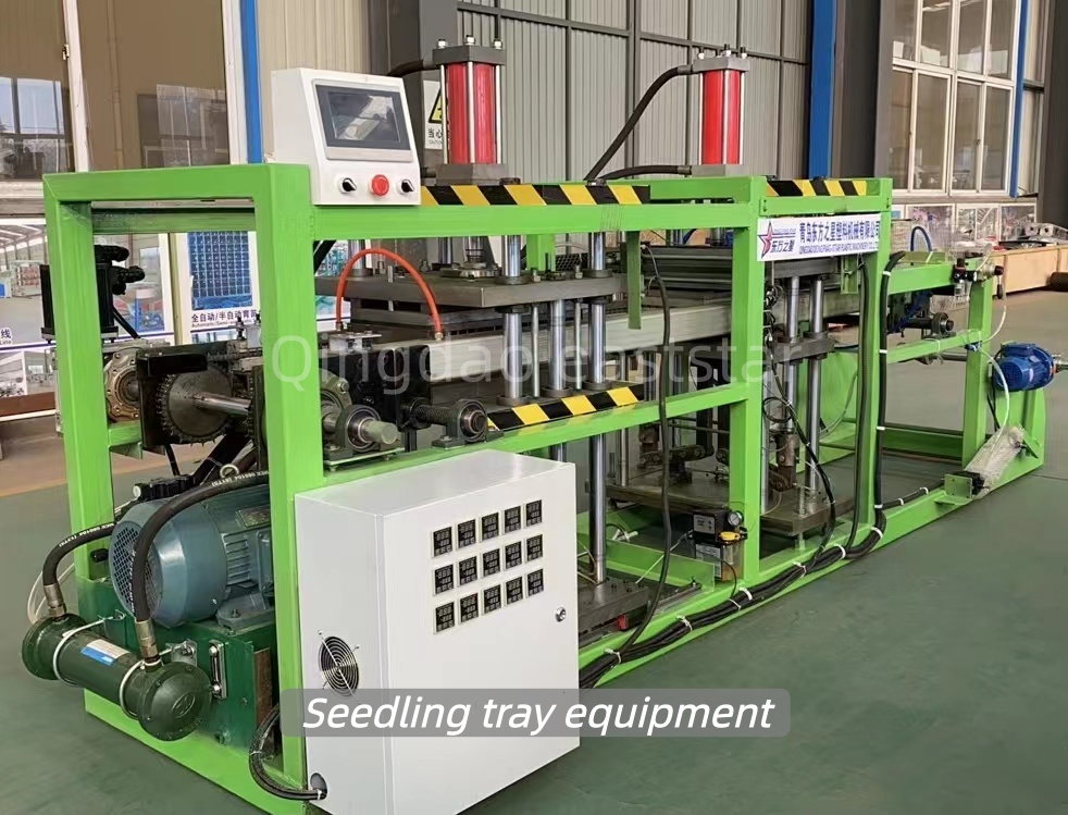 Khách hàng Ấn Độ đến thăm khay cây giống và thiết bị kiểm soát rễ, thảo luận về các giải pháp trồng trọt nông nghiệp hiện đại