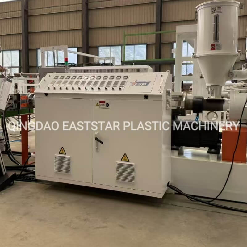 Dây chuyền sản xuất profile PVC một trong hai dùng cho chăn nuôi