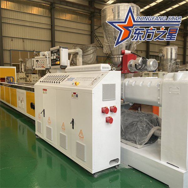 Thiết bị ép đùn tấm trần PVC